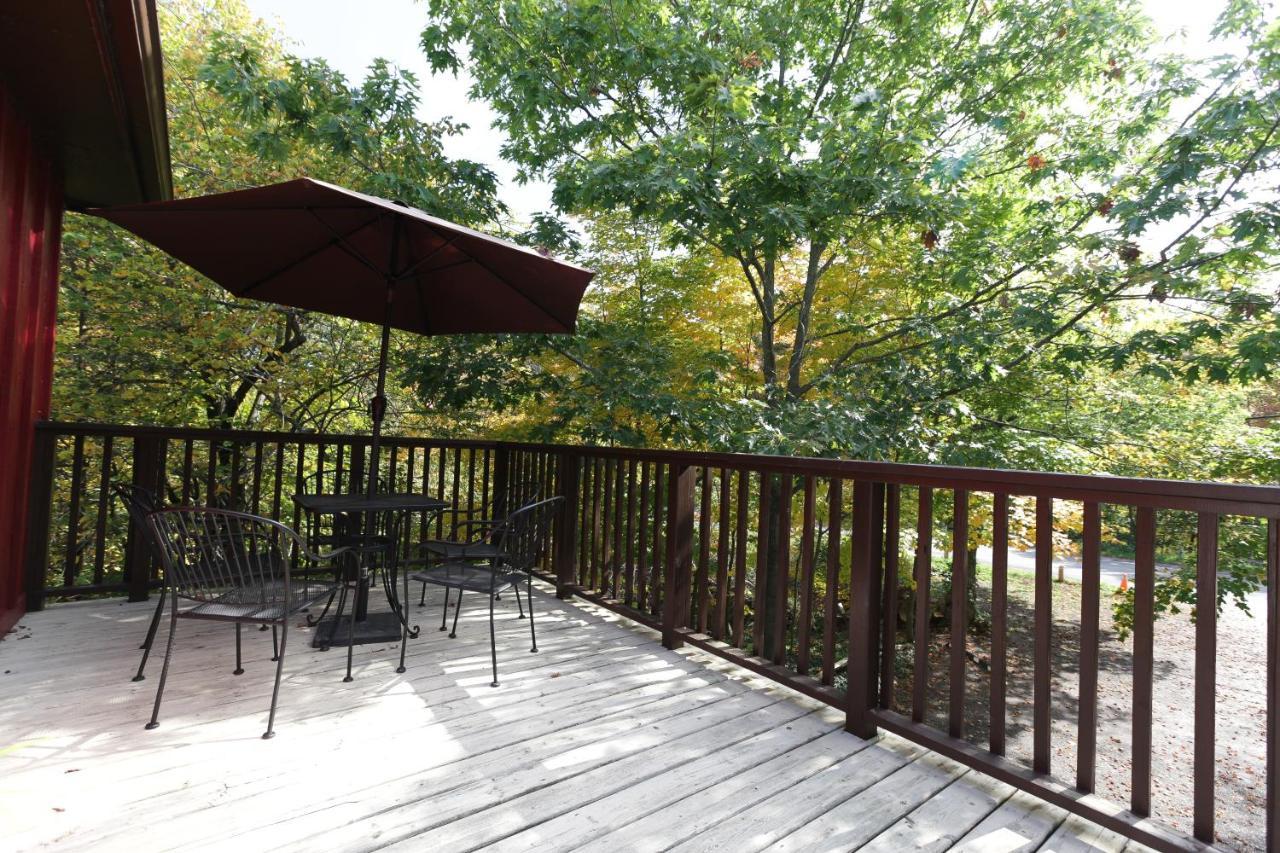 Jackson'S Falls Country Inn Milford Exterior photo